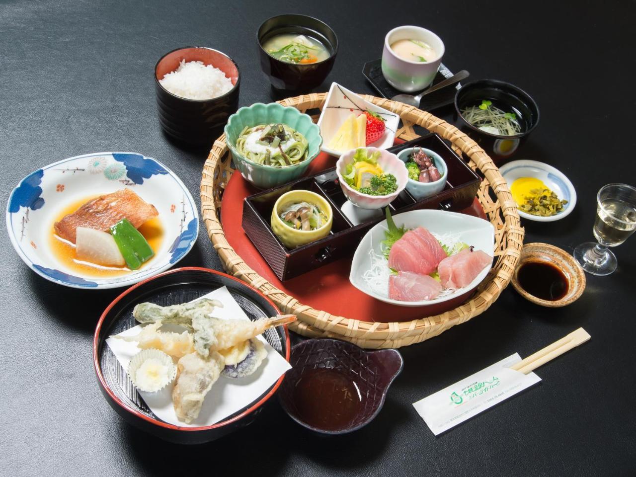 Shichijo Onsen Dome Hotel Kikuchi Luaran gambar