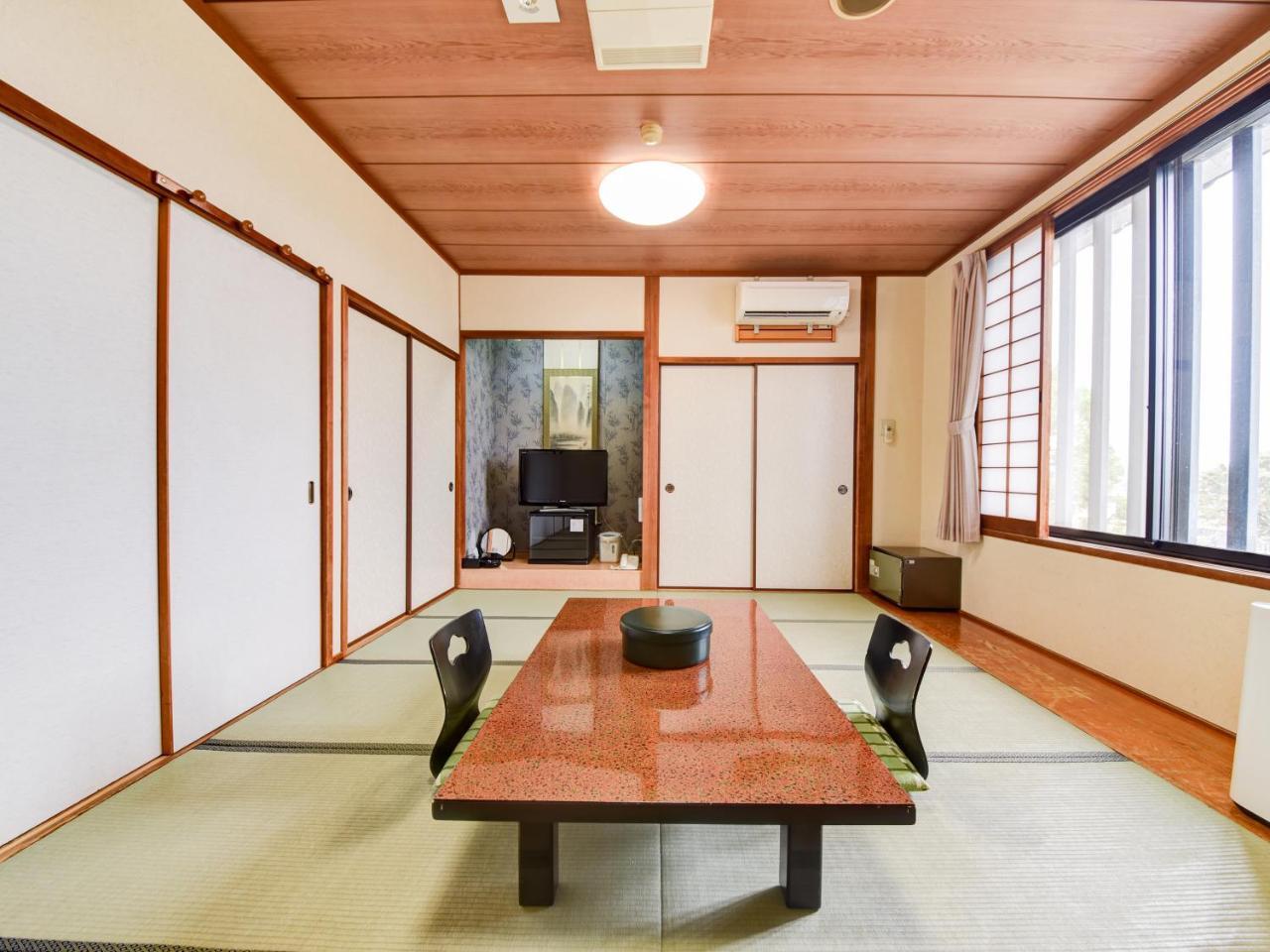 Shichijo Onsen Dome Hotel Kikuchi Luaran gambar