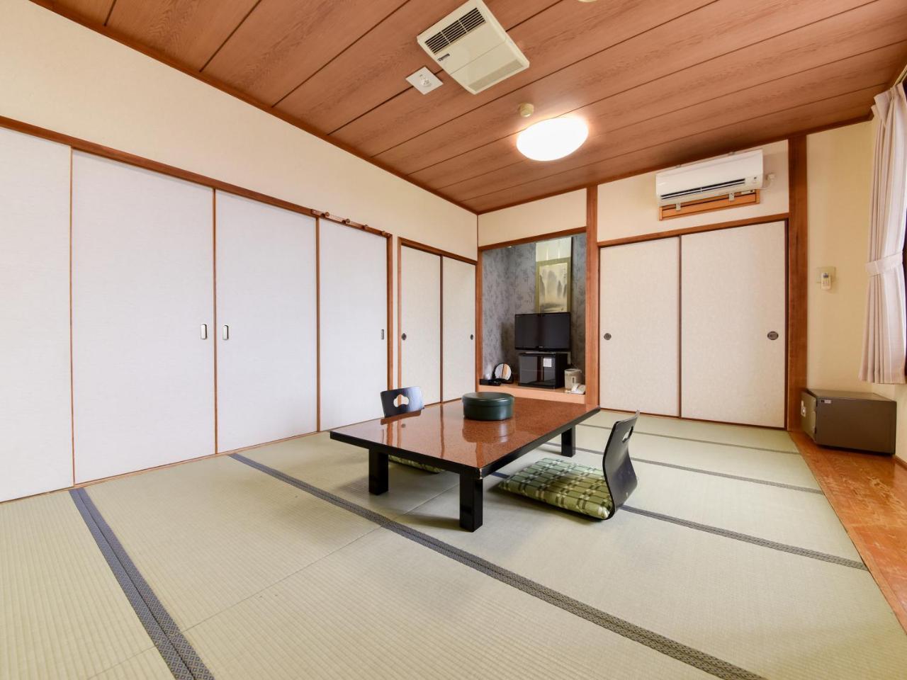 Shichijo Onsen Dome Hotel Kikuchi Luaran gambar